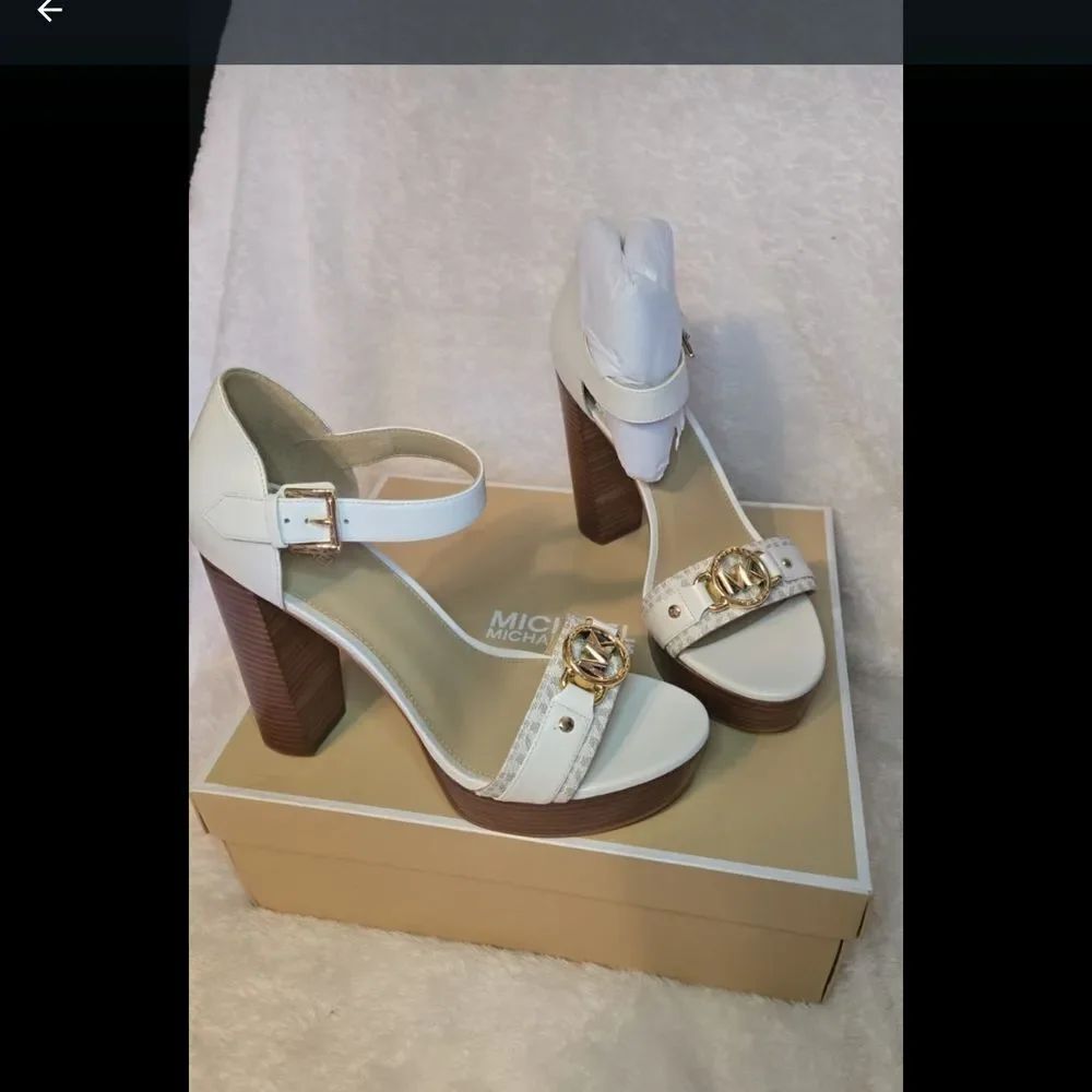 Michael Kors White Women's Heeled Sandals,platforms NWB, Gorgous!
